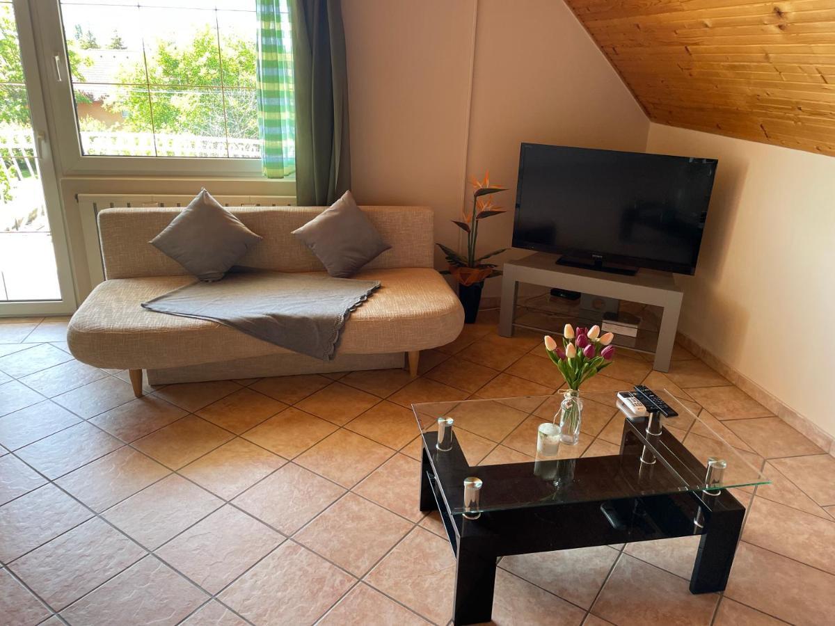 Esther Apartman Gyenesdiás المظهر الخارجي الصورة